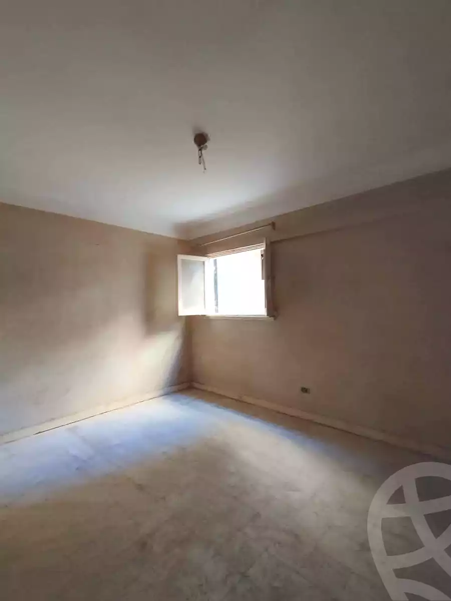 https://aqarmap.com.eg/ar/listing/7038631-for-sale-alexandria-al-agamy-lbytsh-el-hay-st
