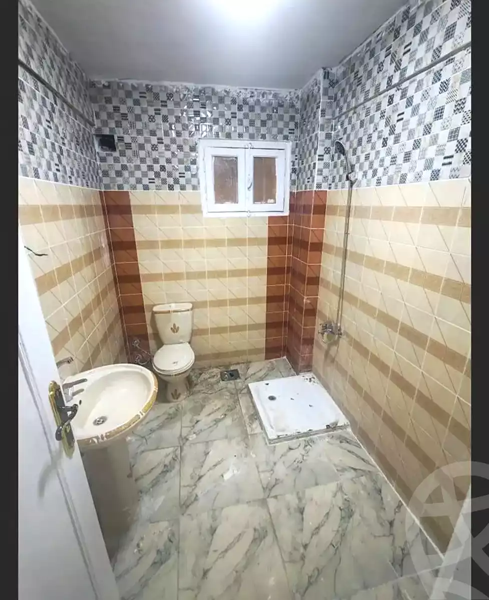 https://aqarmap.com.eg/en/listing/7038666-for-sale-alexandria-al-agamy-el-hanouvel-el-shaheed-ahmed-hamdy-st
