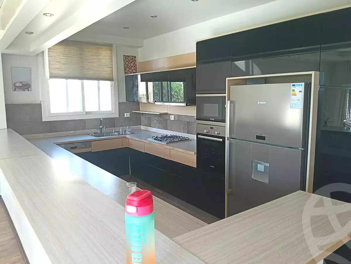 https://aqarmap.com.eg/en/listing/7038818-for-rent-cairo-new-cairo-compounds-lake-view