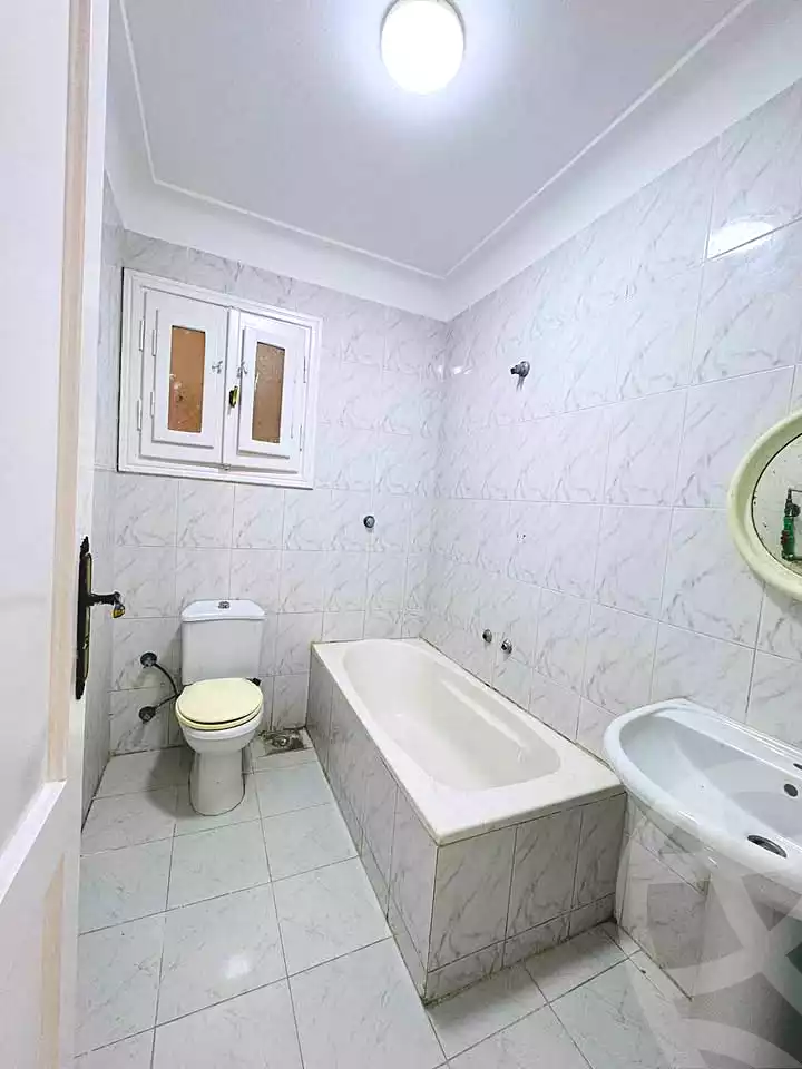 https://aqarmap.com.eg/ar/listing/7038919-for-sale-alexandria-al-agamy-shataa-el-nakheel