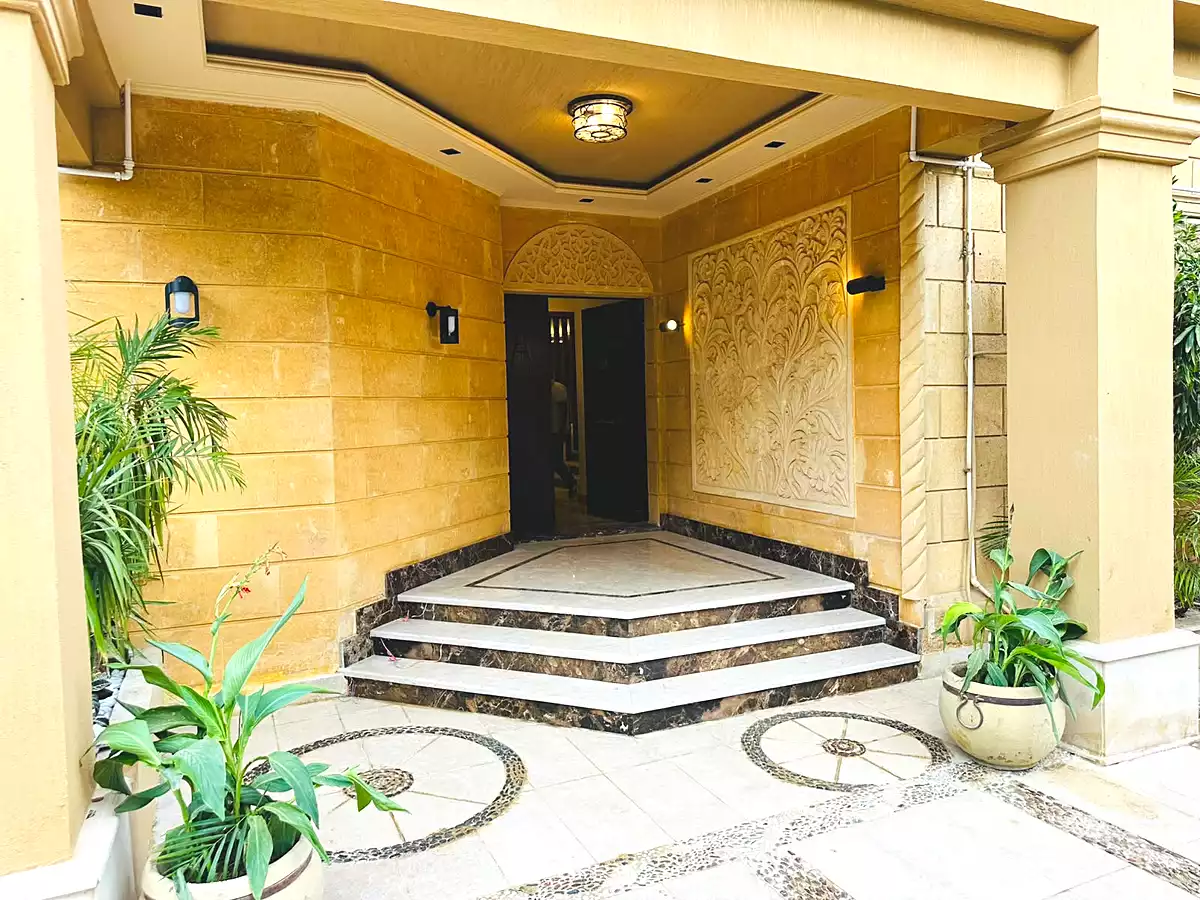 https://aqarmap.com.eg/en/listing/7039078-for-sale-cairo-new-cairo-compounds-byljyw