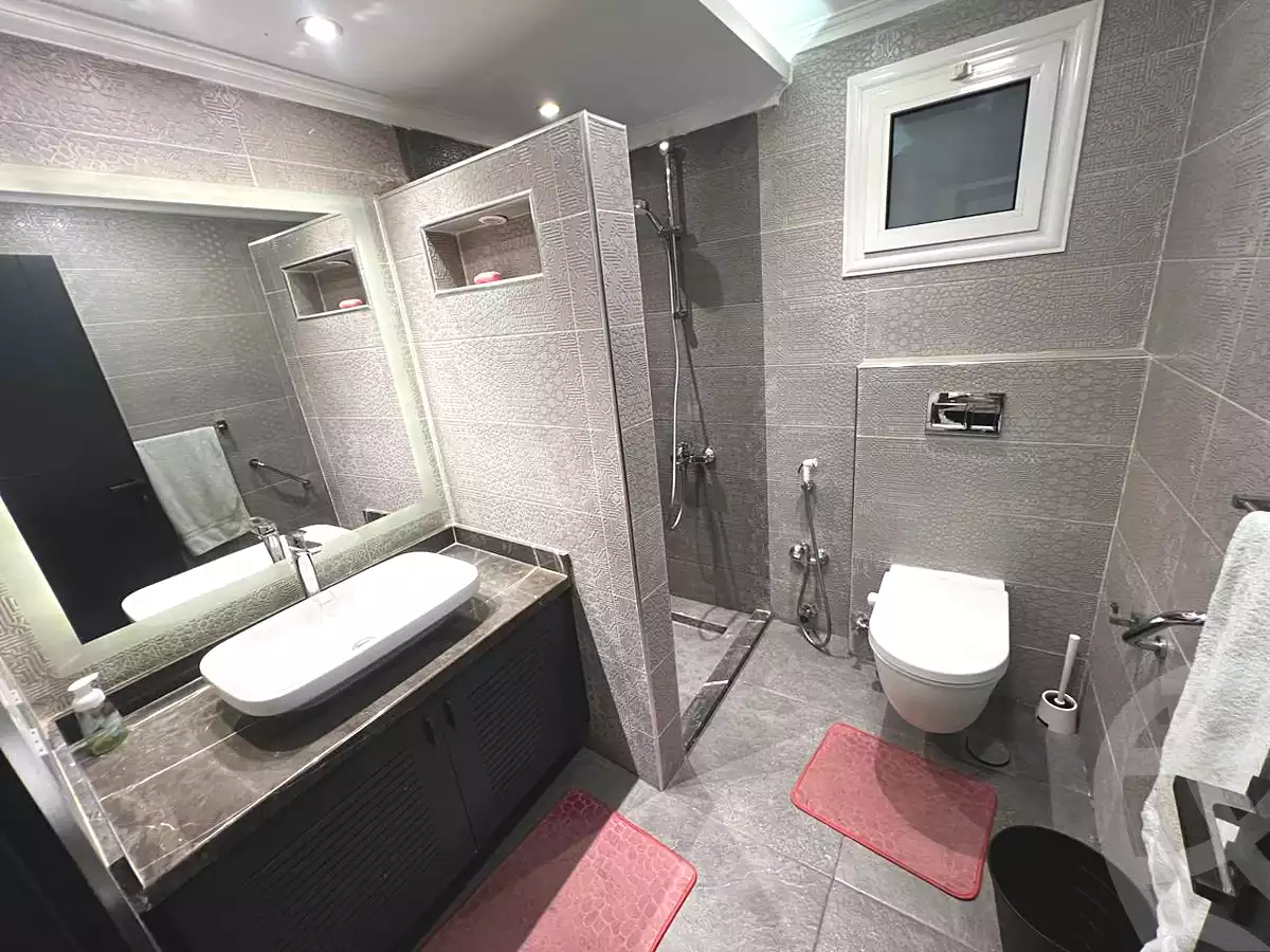 https://aqarmap.com.eg/ar/listing/7039175-for-rent-cairo-new-cairo-lrhb-city-phase-1-ahmed-rami-st