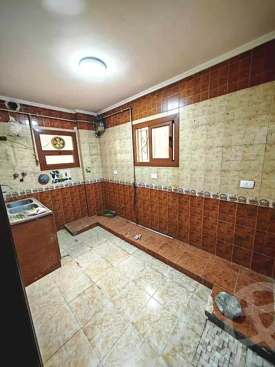 https://aqarmap.com.eg/ar/listing/7039256-for-sale-cairo-helwan-ahmed-enci-st