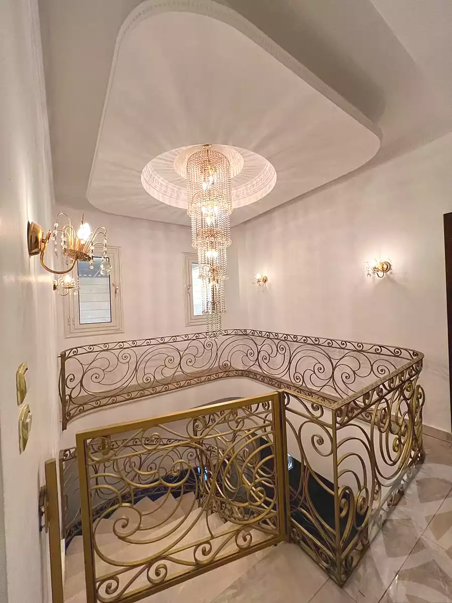 https://aqarmap.com.eg/ar/listing/7039326-for-rent-cairo-new-cairo-ganob-el-akadamiya-south-academy-o-el-sheikh-mohamed-el-nadi-st