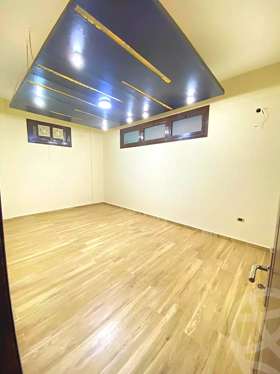 https://aqarmap.com.eg/ar/listing/7039790-for-rent-cairo-new-cairo-compounds-fifth-square