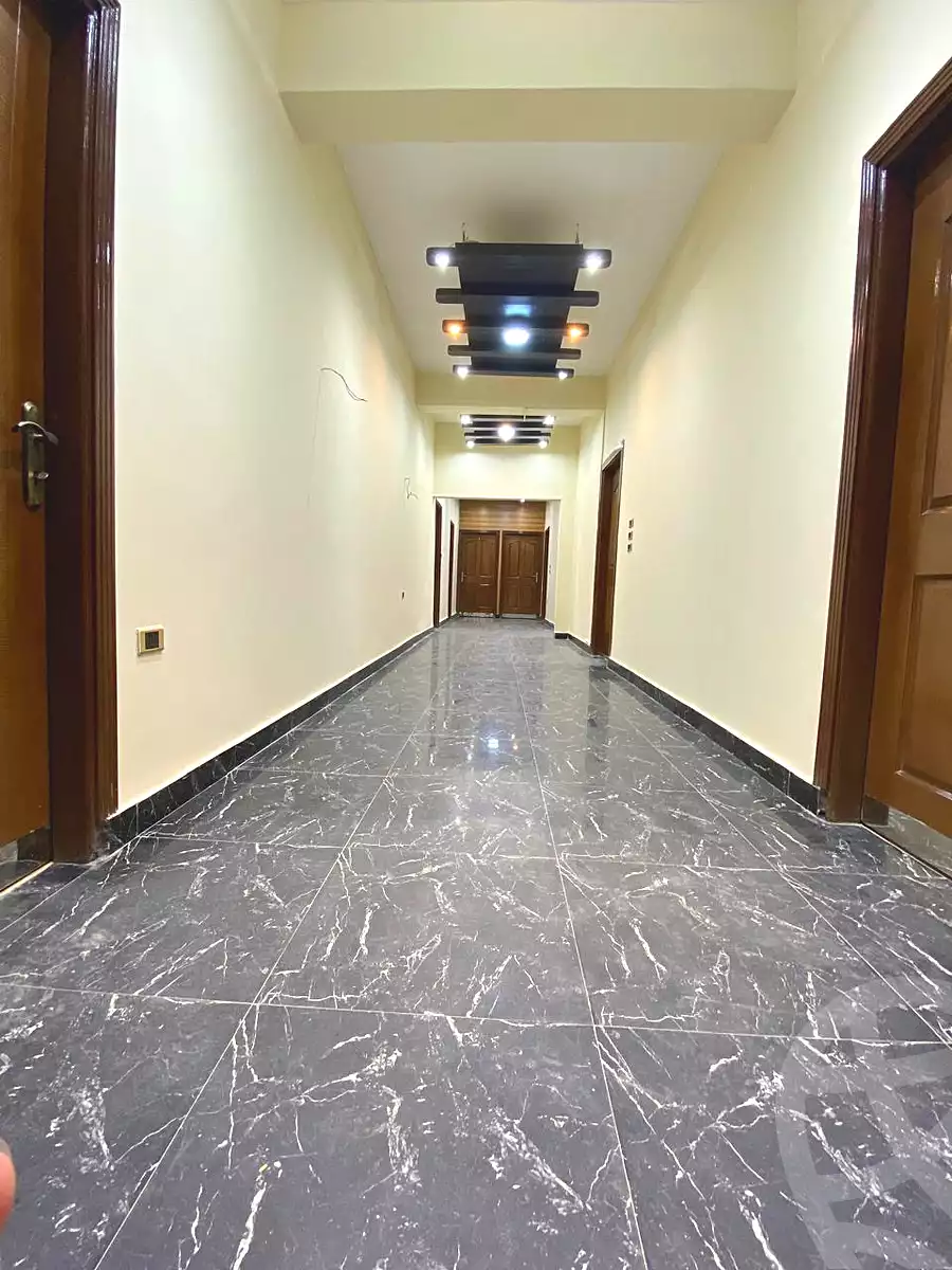 https://aqarmap.com.eg/ar/listing/7039790-for-rent-cairo-new-cairo-compounds-fifth-square