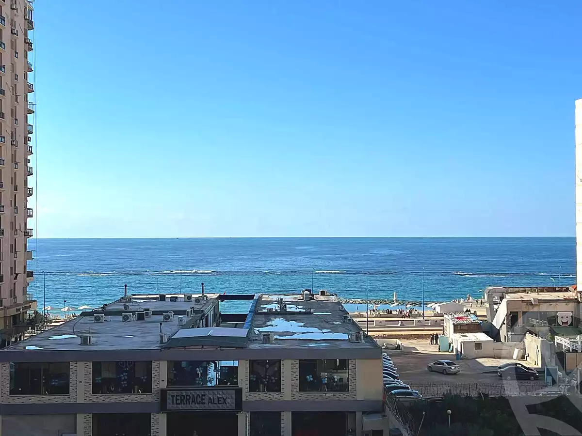 https://aqarmap.com.eg/ar/listing/7039847-for-sale-alexandria-el-asafra-l-sfr-bhry-el-geish-rd
