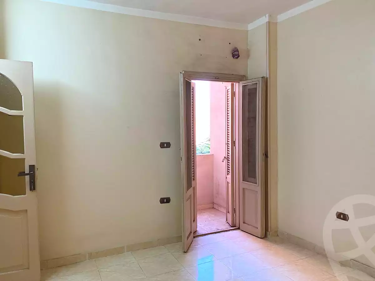 https://aqarmap.com.eg/en/listing/7040353-for-sale-qalyubia-banha-city-banha-city-farid-nada-st