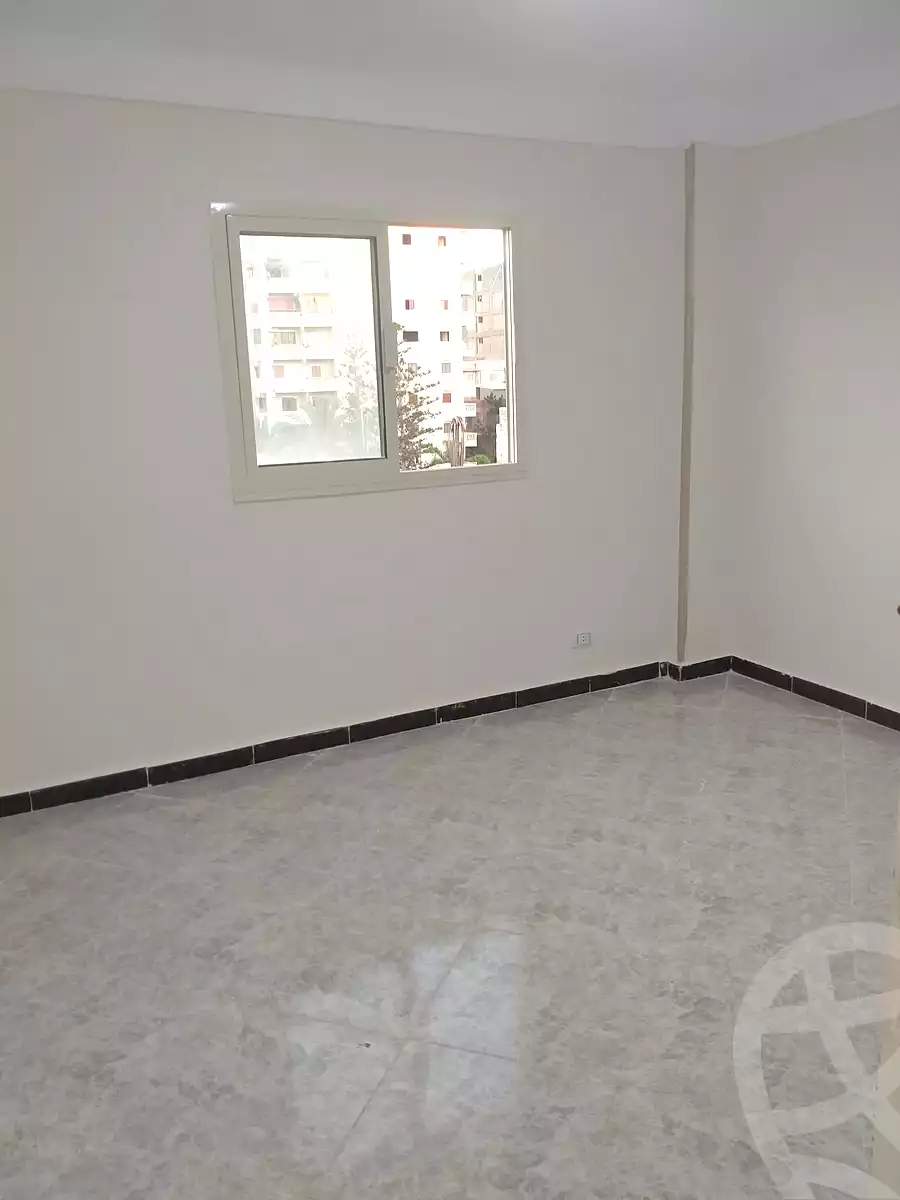 https://aqarmap.com.eg/ar/listing/7040985-for-sale-alexandria-al-agamy-el-hanouvel-al-haded-we-al-soulb-st