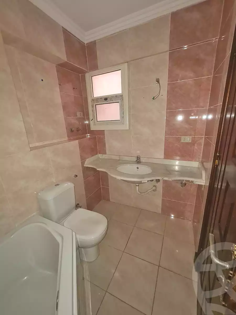 https://aqarmap.com.eg/ar/listing/7035425-for-sale-alexandria-smouha-compounds-in-smouha-fayrouzit-smouha