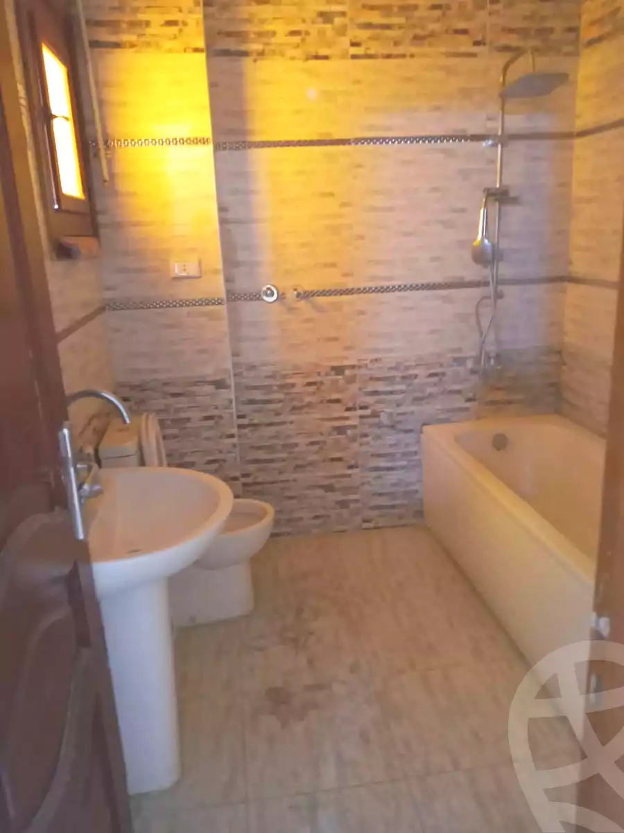 https://aqarmap.com.eg/ar/listing/7041929-for-rent-cairo-helwan-helwan-el-sharkeya-thabit-basha-st