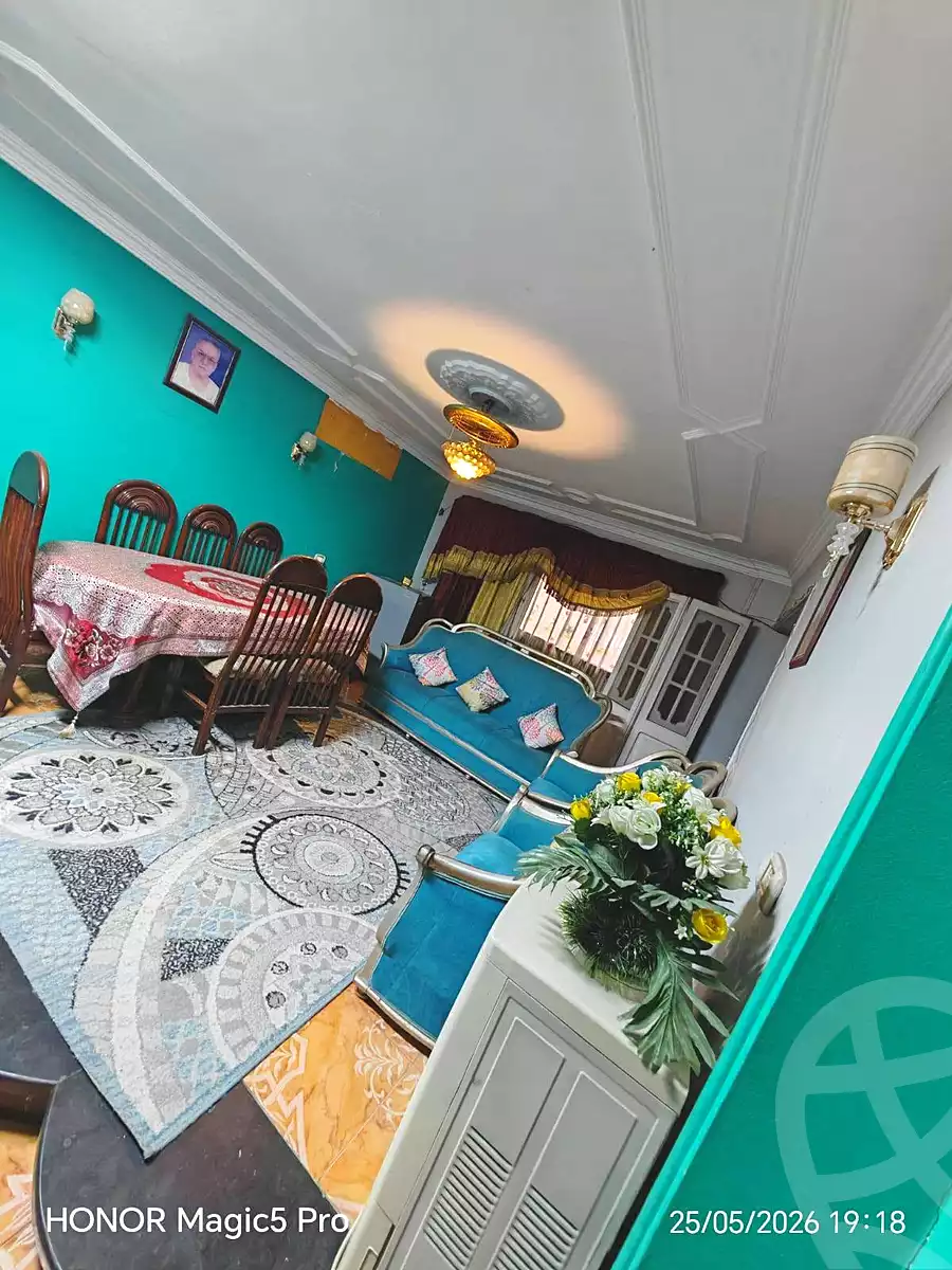 https://aqarmap.com.eg/ar/listing/7042032-for-sale-cairo-helwan-helwan-el-sharkeya-borhan-st