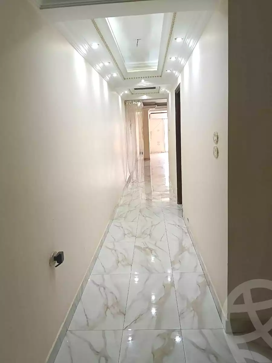 https://aqarmap.com.eg/en/listing/7042336-for-sale-cairo-helwan-ahmed-enci-st