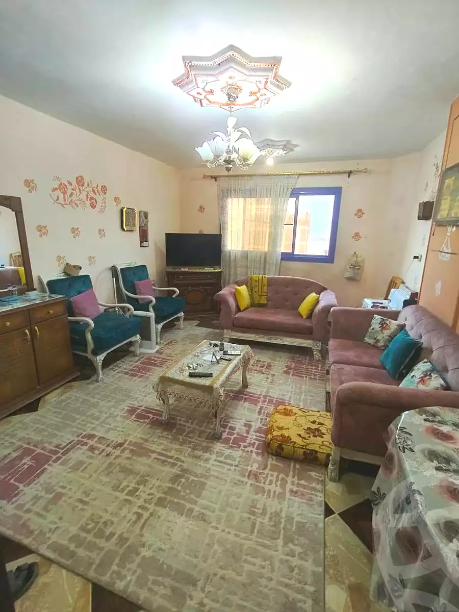 https://aqarmap.com.eg/ar/listing/7042353-for-sale-cairo-helwan-hadayek-helwan-nile-corniche-st