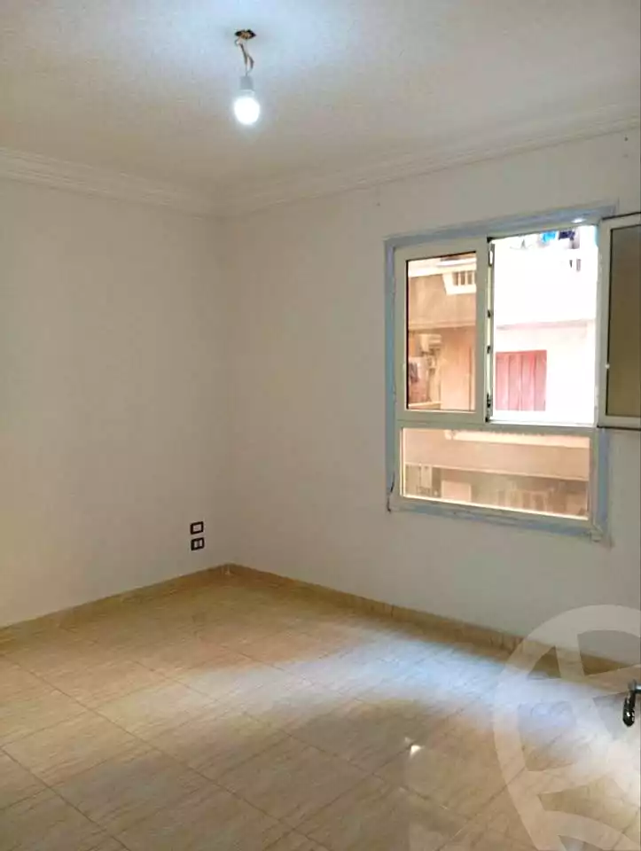 https://aqarmap.com.eg/ar/listing/7042555-for-rent-alexandria-sydy-bshr-sydy-bshr-bhry-shr-mhmwd-l-yswy
