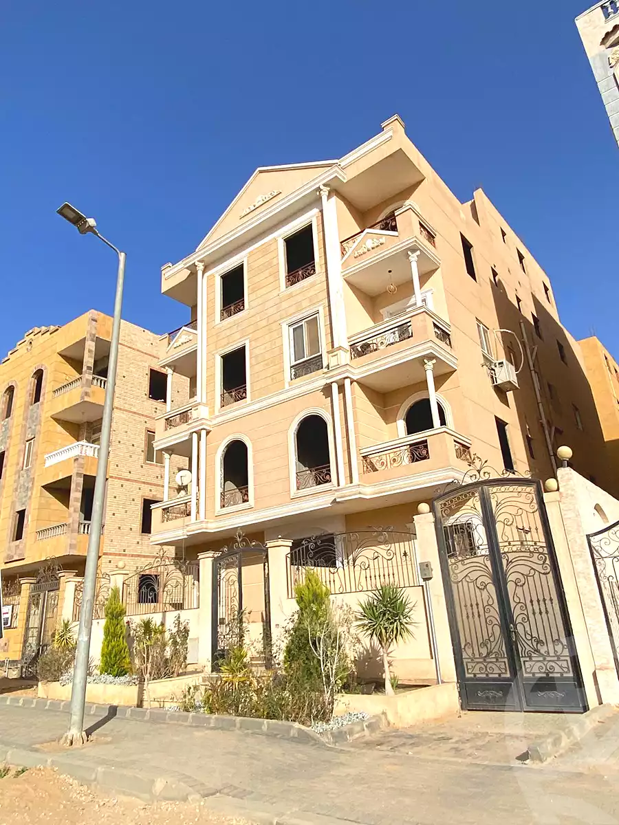 https://aqarmap.com.eg/ar/listing/7042886-for-sale-cairo-badr-city-hai-el-ashgar-featured-neighborhood-bait-el-watan