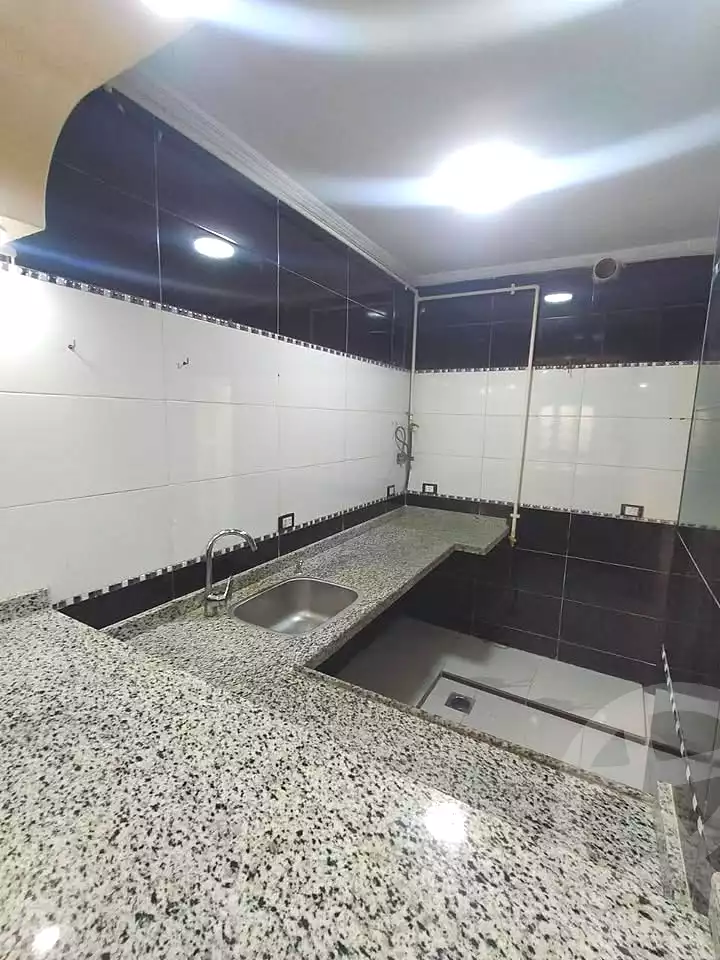 https://aqarmap.com.eg/ar/listing/7042390-for-sale-alexandria-lsywf-el-falki