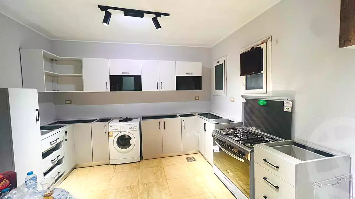 https://aqarmap.com.eg/en/listing/7043010-for-sale-cairo-new-cairo-compounds-the-square
