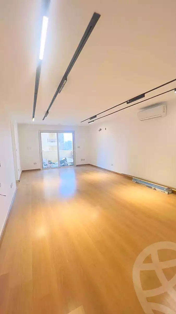 https://aqarmap.com.eg/en/listing/7043010-for-sale-cairo-new-cairo-compounds-the-square