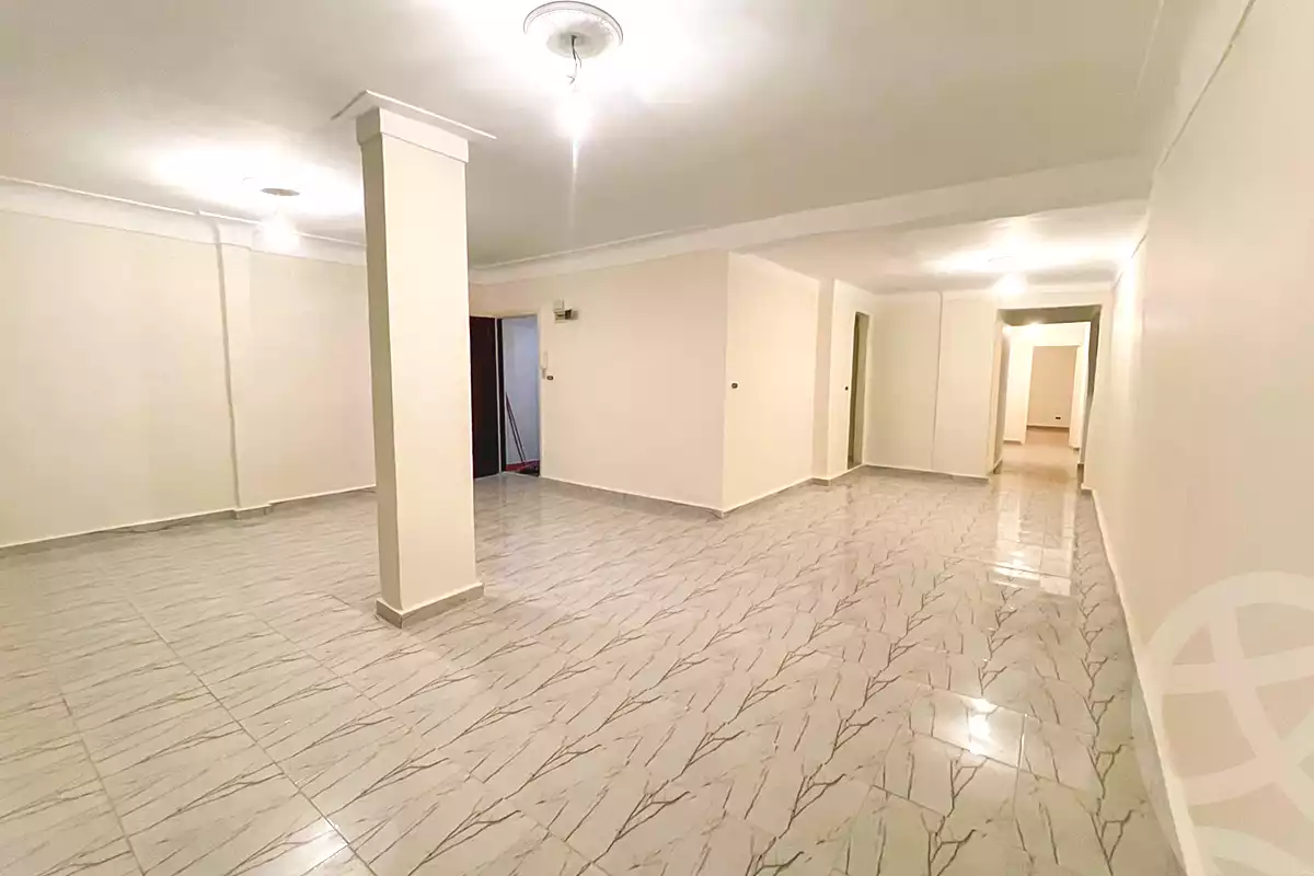 https://aqarmap.com.eg/ar/listing/7043412-for-sale-alexandria-miami-iskandar-ibrahim-st