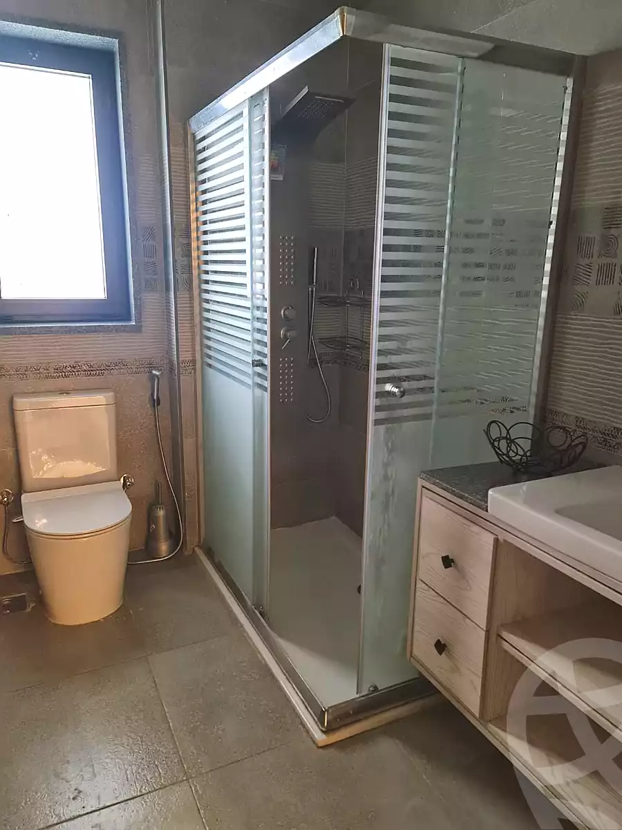 https://aqarmap.com.eg/en/listing/7043729-for-sale-cairo-new-cairo-compounds-lakeview-residence