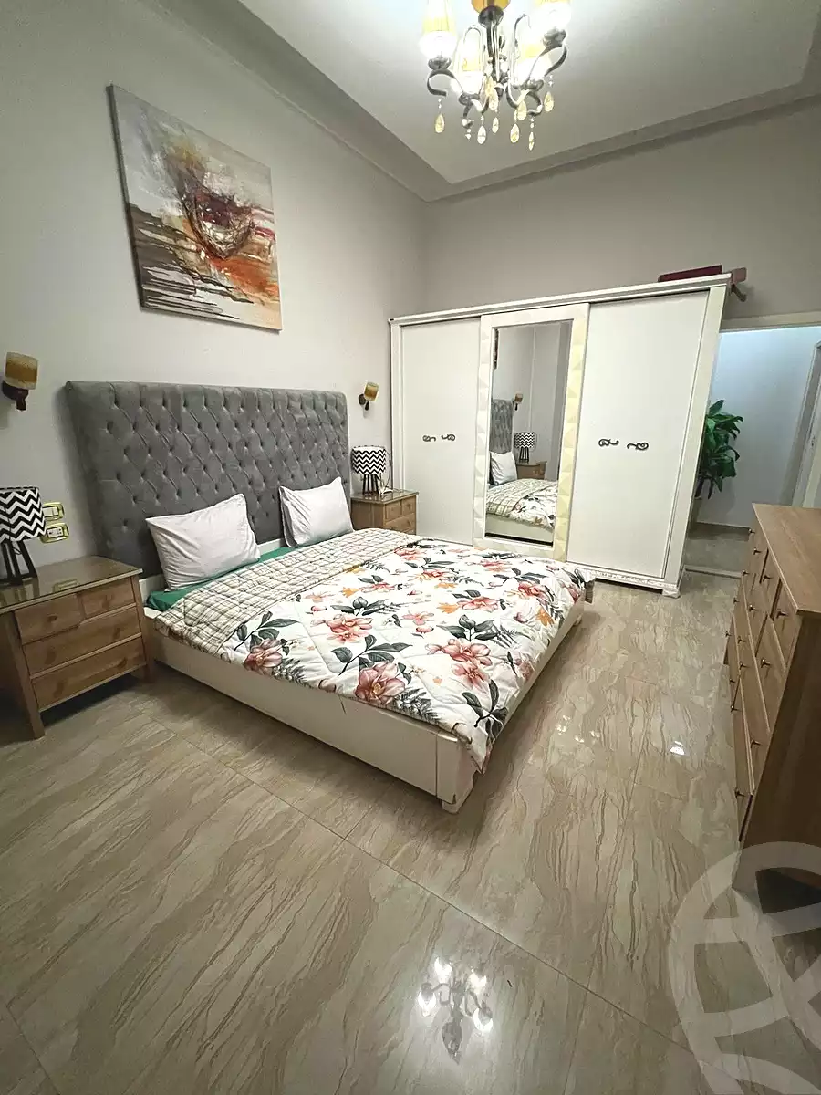 https://aqarmap.com.eg/ar/listing/7043773-for-rent-cairo-new-cairo-ganob-el-akadamiya-south-academy-o-el-sheikh-mohamed-el-nasharty-st