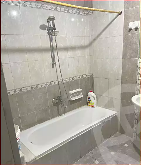 https://aqarmap.com.eg/ar/listing/7043934-for-rent-cairo-helwan-el-ezba-el-qebliah-ragheb-st