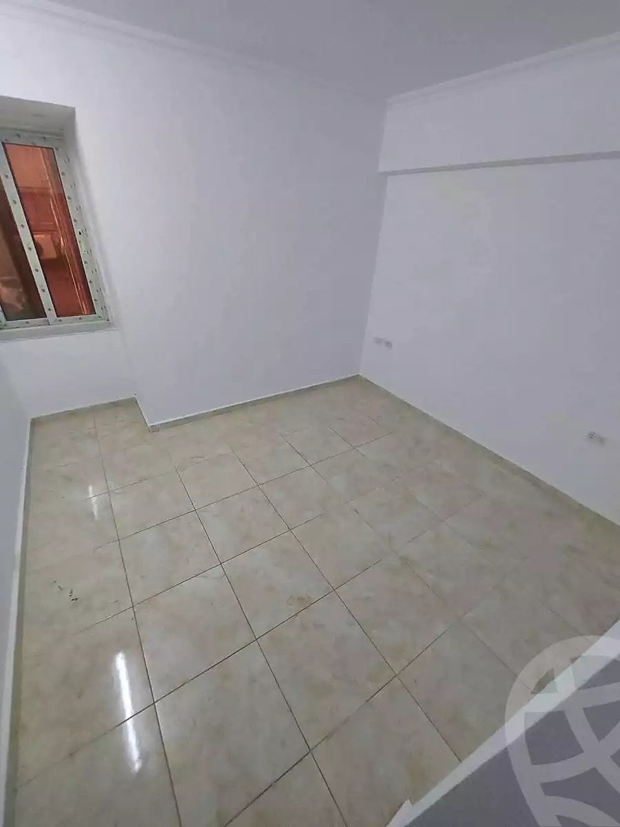 https://aqarmap.com.eg/en/listing/7043988-for-sale-cairo-helwan-ahmed-enci-st