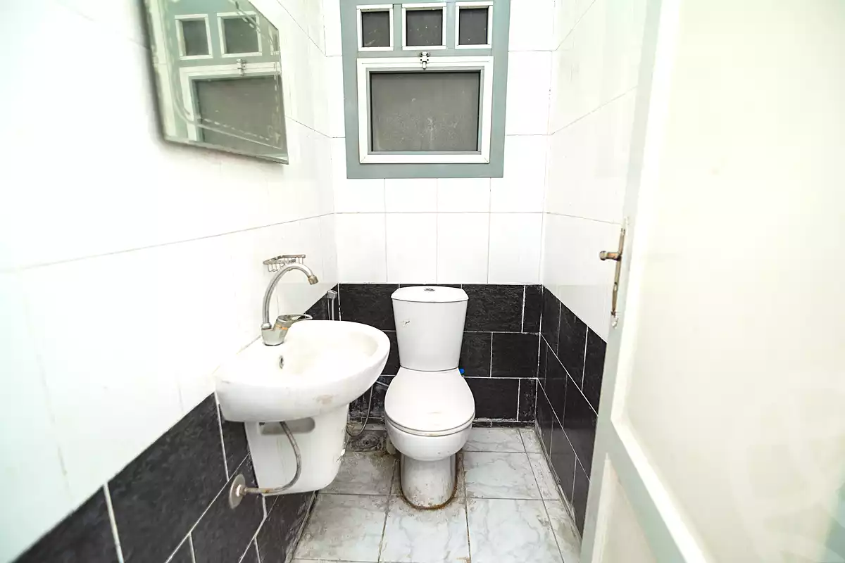 https://aqarmap.com.eg/en/listing/7045028-for-sale-alexandria-el-montazah-compounds-in-el-montazah-royal-plaza-compound-al-halawany