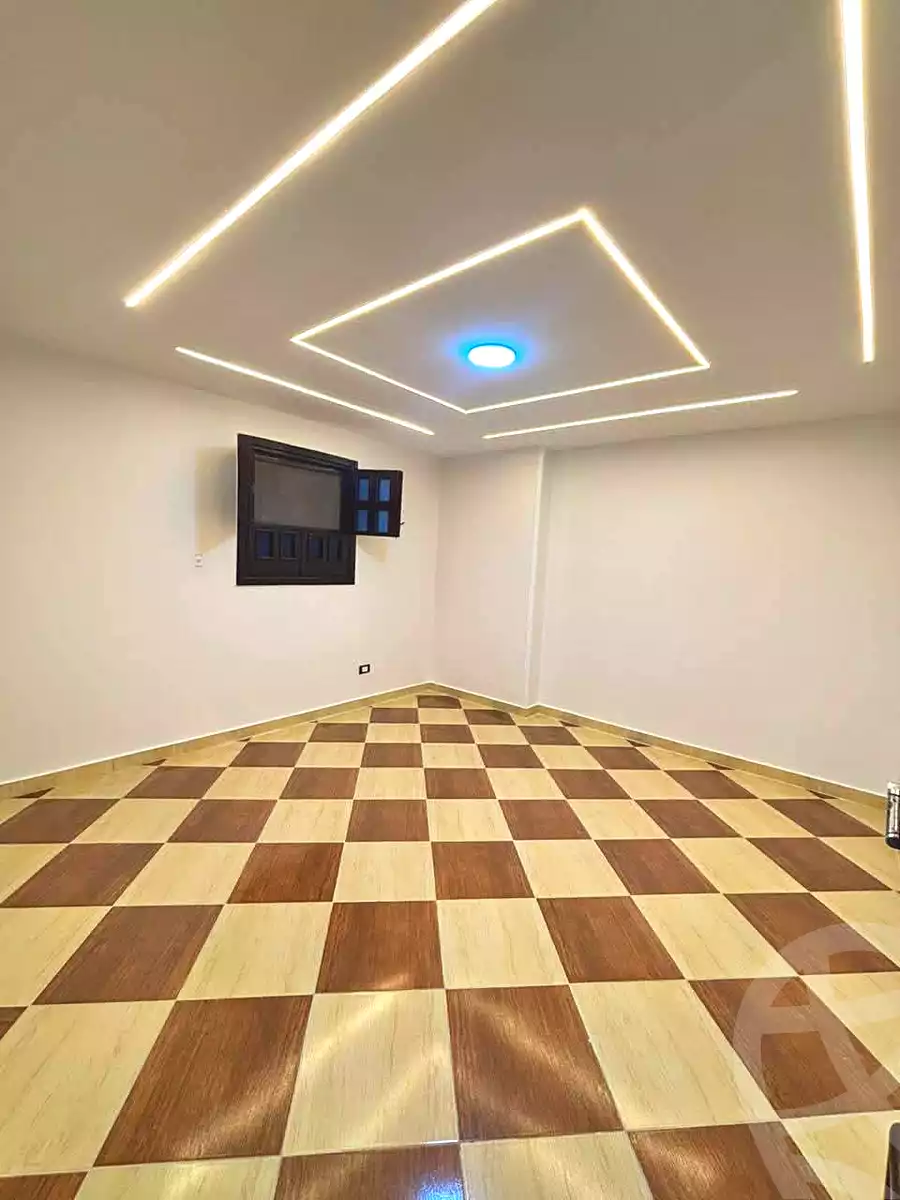 https://aqarmap.com.eg/ar/listing/7045092-for-sale-alexandria-el-asafra-shr-45