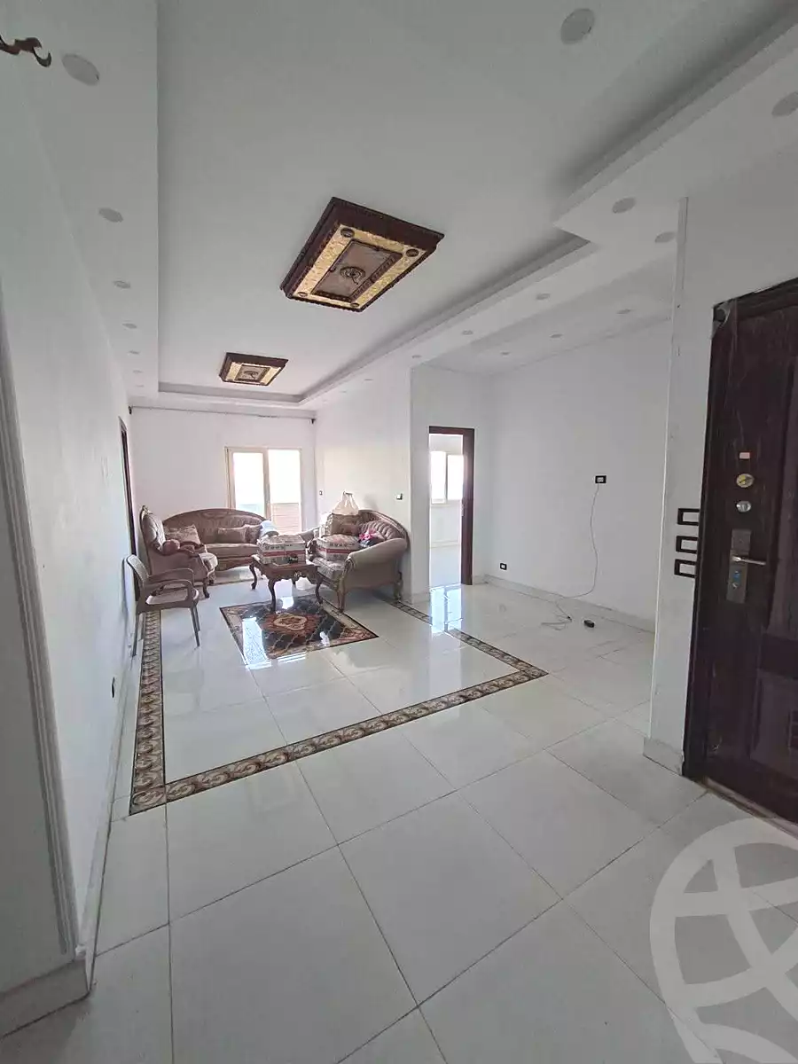 https://aqarmap.com.eg/ar/listing/7045105-for-sale-alexandria-camp-cesar-el-gaish-rd
