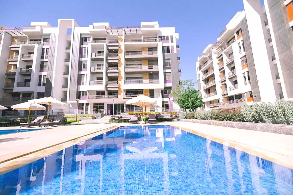https://aqarmap.com.eg/en/listing/7045070-for-sale-cairo-new-cairo-compounds-dh-ykwn-ryzdns-styl-hwm