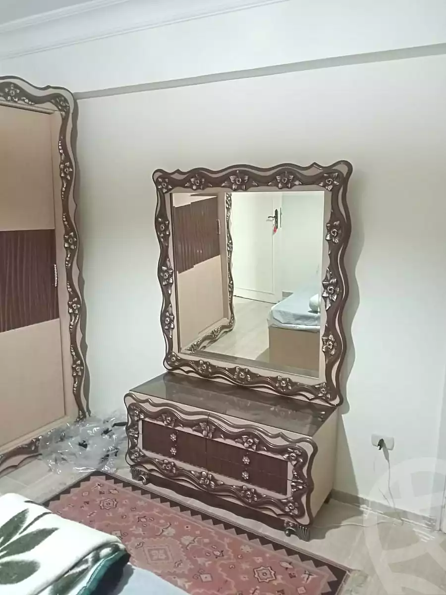 https://aqarmap.com.eg/en/listing/7045675-for-rent-cairo-new-cairo-compounds-la-rose