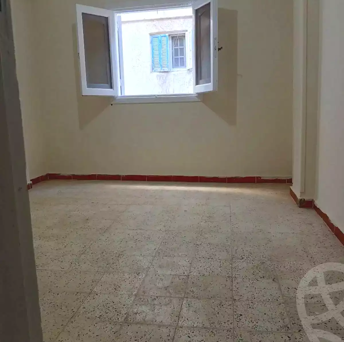 https://aqarmap.com.eg/ar/listing/7045726-for-sale-alexandria-al-agamy-el-hanouvel-al-haded-we-al-soulb-st