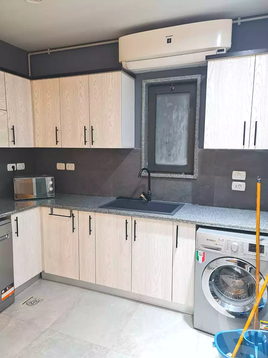https://aqarmap.com.eg/en/listing/7045766-for-rent-cairo-new-cairo-compounds-lakeview-residence