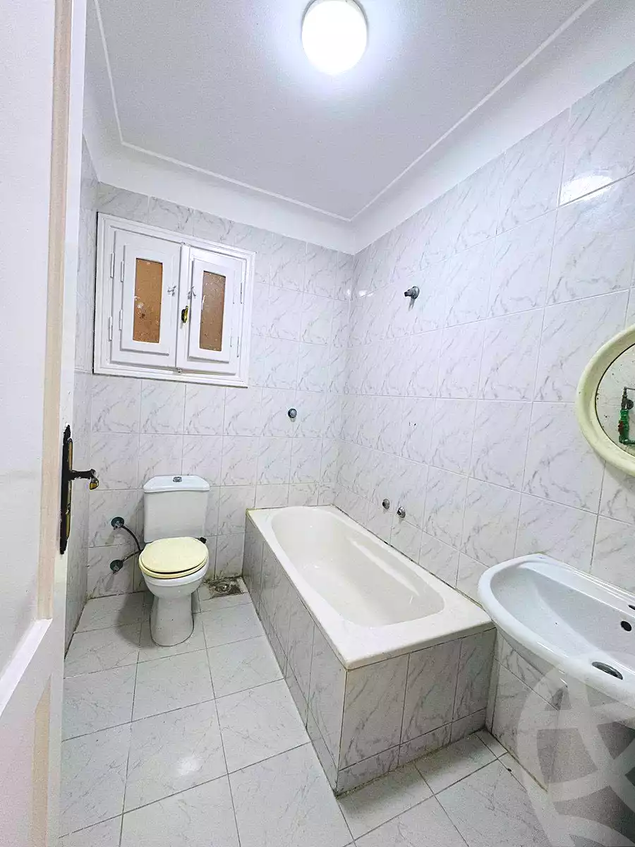 https://aqarmap.com.eg/ar/listing/7045832-for-sale-alexandria-al-agamy-shataa-el-nakheel