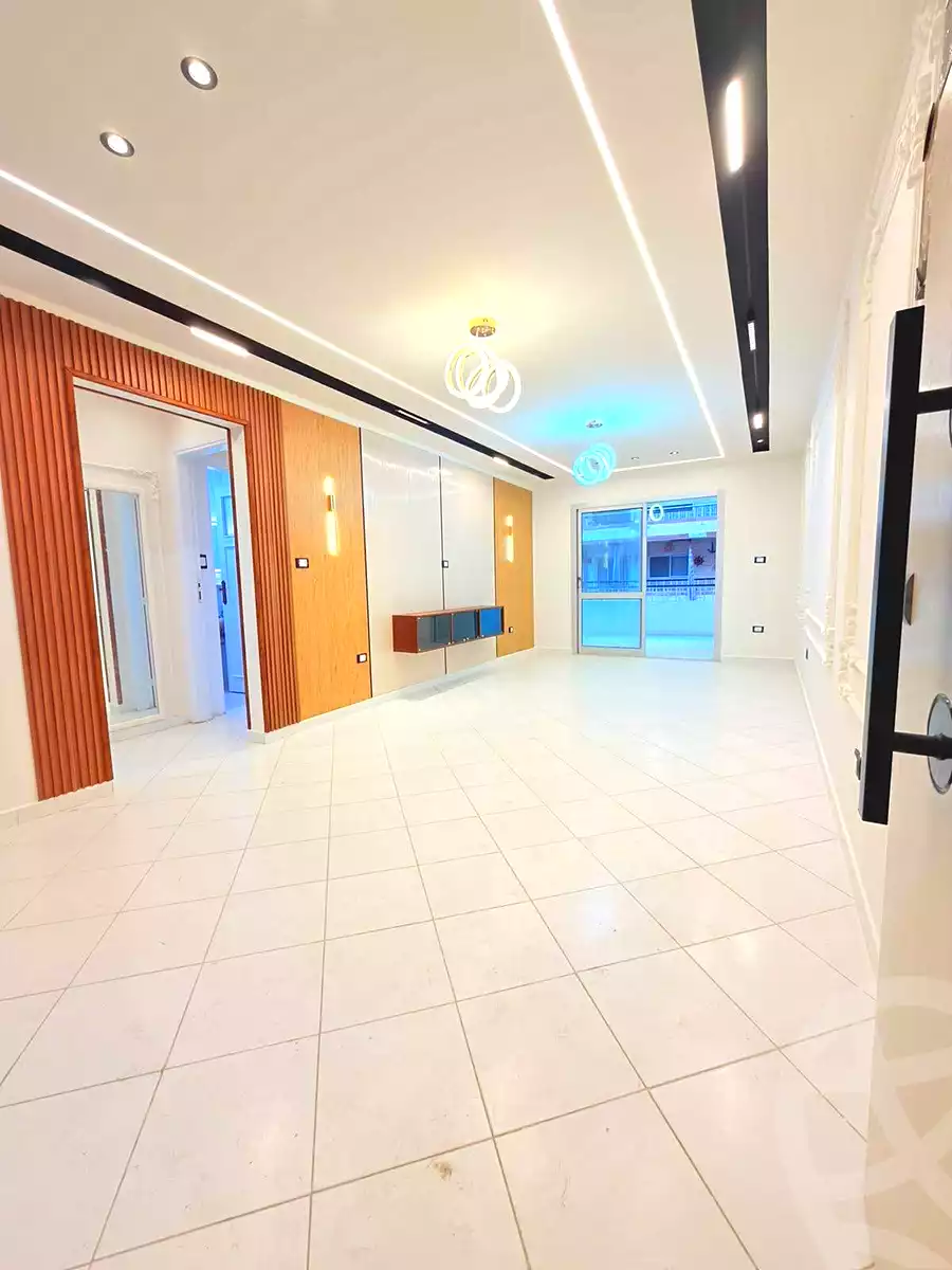 https://aqarmap.com.eg/ar/listing/7045858-for-sale-alexandria-al-agamy-shataa-el-nakheel