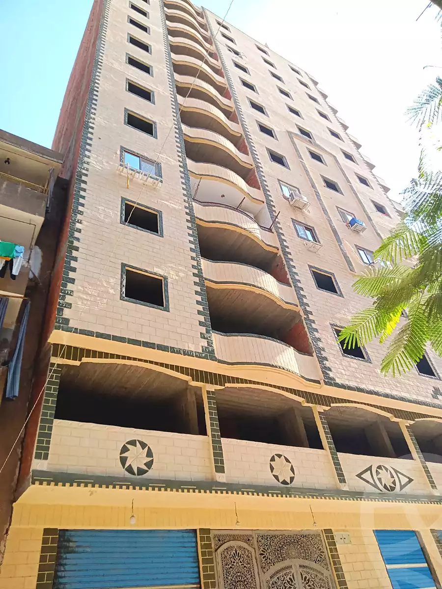 https://aqarmap.com.eg/ar/listing/7045883-for-sale-qalyubia-el-khsos-izbat-el-nakhl-el-farid-st