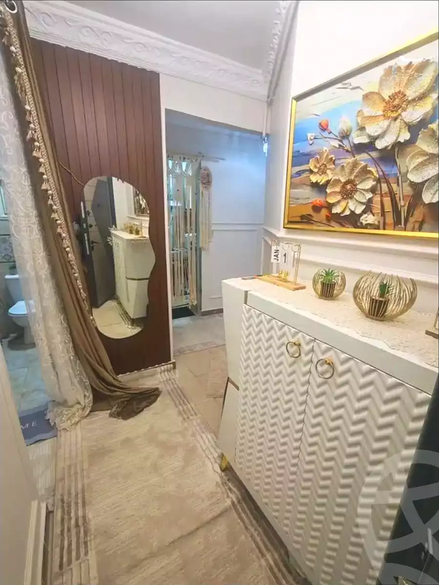 https://aqarmap.com.eg/en/listing/7046079-for-sale-alexandria-al-agamy-el-hanouvel-yathreb-st