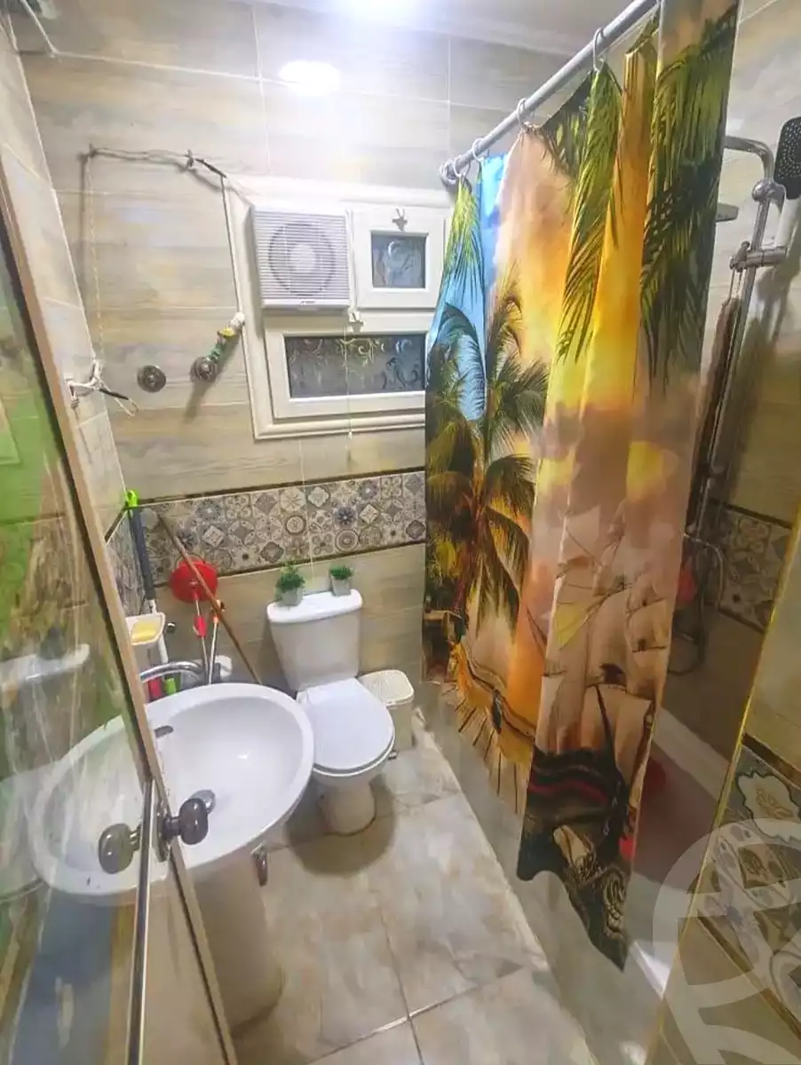 https://aqarmap.com.eg/en/listing/7046079-for-sale-alexandria-al-agamy-el-hanouvel-yathreb-st