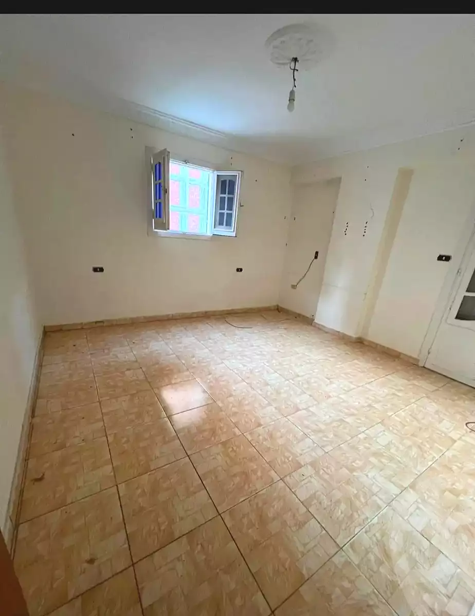 https://aqarmap.com.eg/ar/listing/7046509-for-sale-alexandria-sydy-bshr-sydy-bshr-bhry-gamal-abd-el-nasir-st