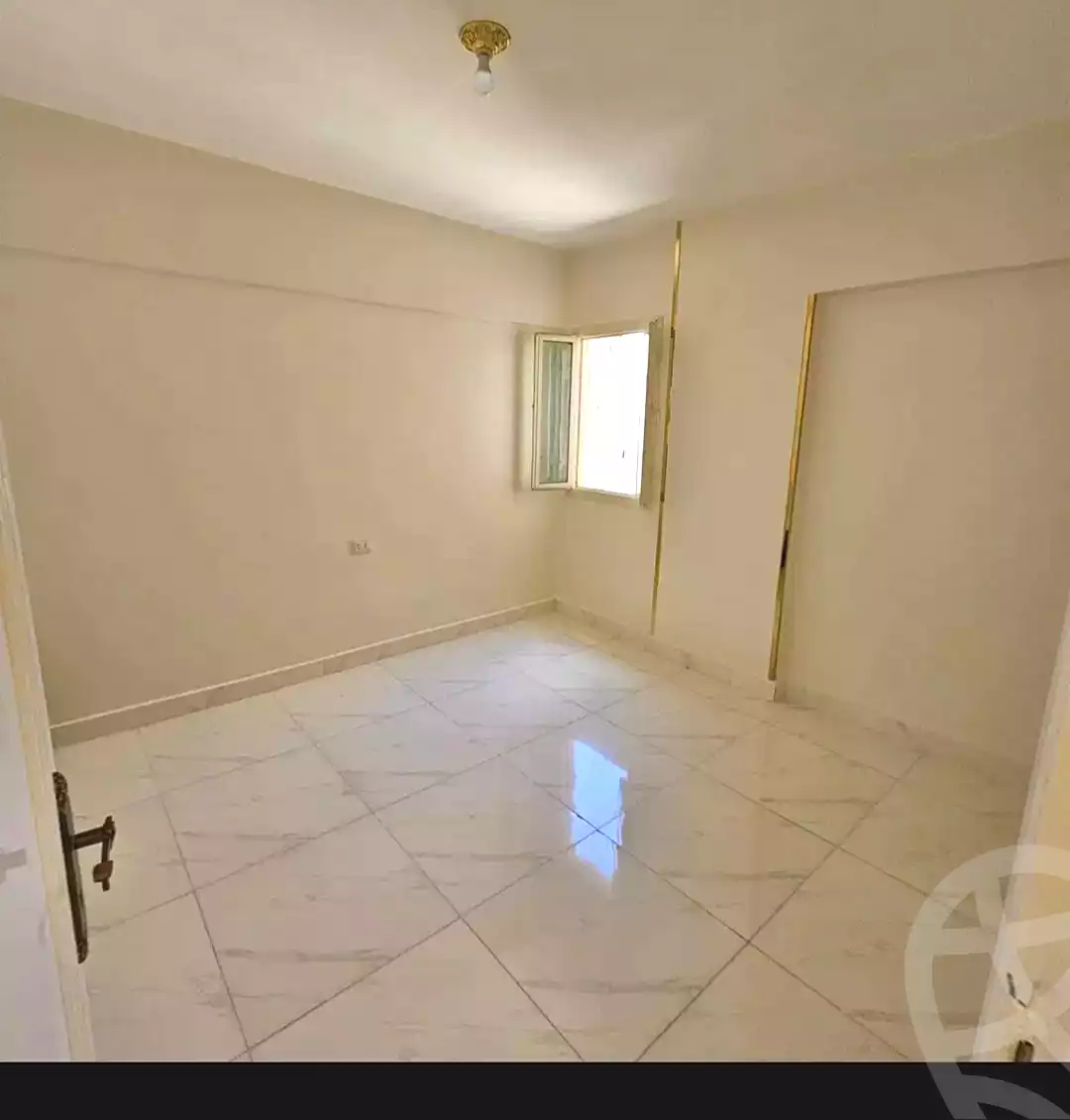 https://aqarmap.com.eg/ar/listing/7046922-for-sale-alexandria-miami-khalf-al-akademaia-st