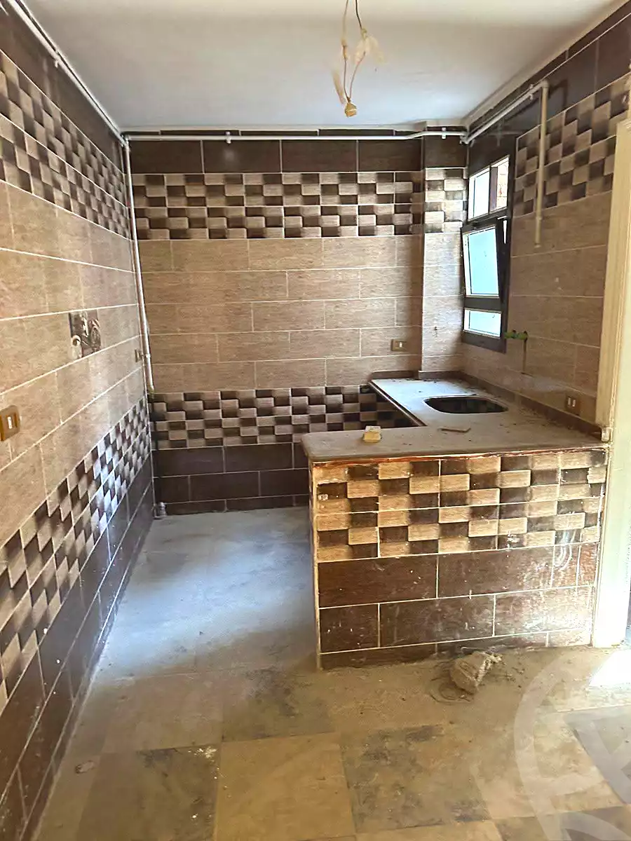 https://aqarmap.com.eg/ar/listing/7047028-for-sale-alexandria-al-agamy-el-hanouvel