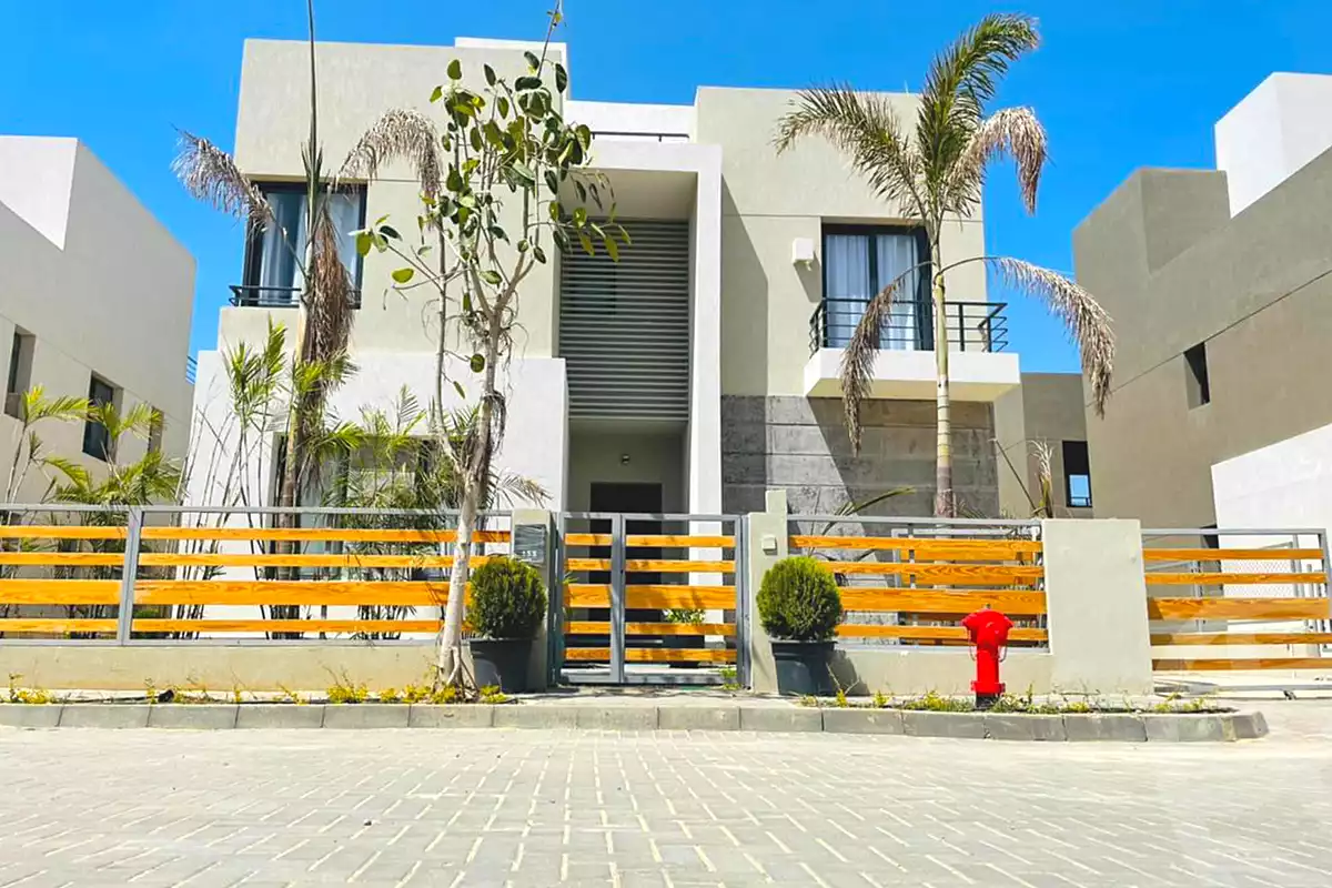 https://aqarmap.com.eg/ar/listing/7047054-for-sale-alexandria-international-coastal-road-compounds-in-international-coastal-road-blm-hylz-lskndry