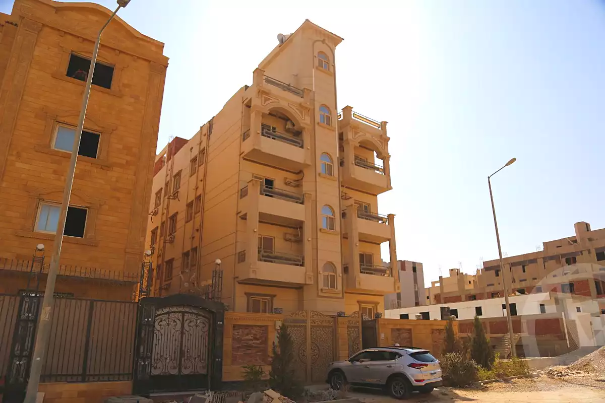 https://aqarmap.com.eg/ar/listing/7047132-for-sale-cairo-6th-of-october-el-tawsaat-el-shamalya-hy-2000-qt