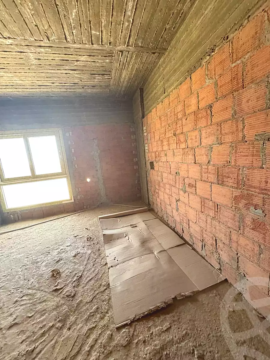 https://aqarmap.com.eg/ar/listing/7047357-for-sale-cairo-new-cairo-compounds-mwntn-fyw-y-syty-club-park-mountain-view-icity