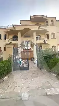 https://aqarmap.com.eg/ar/listing/7047473-for-sale-cairo-al-oubour-compounds-golf-city