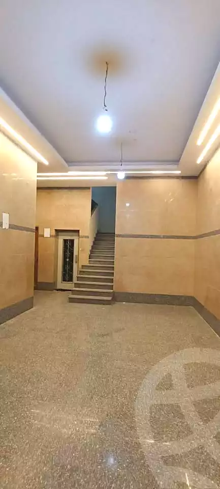 https://aqarmap.com.eg/ar/listing/7048257-for-sale-cairo-helwan-hadayek-helwan-el-eshrein-st