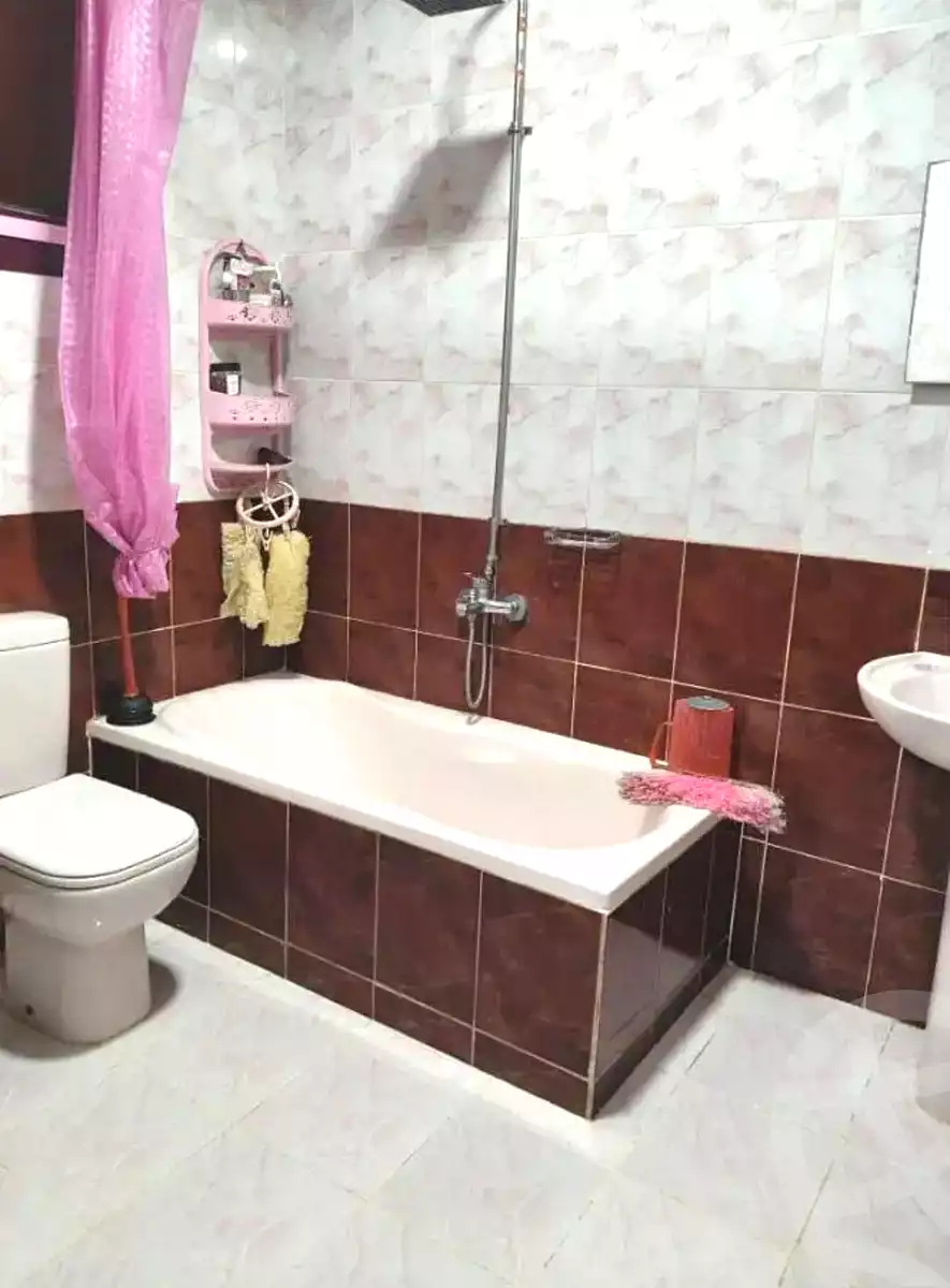 https://aqarmap.com.eg/ar/listing/7048676-for-sale-alexandria-moharram-bey-bwlynw