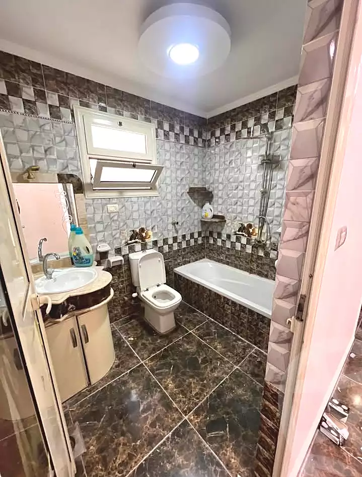 https://aqarmap.com.eg/ar/listing/7048850-for-sale-alexandria-new-miami-el-quds-school-st